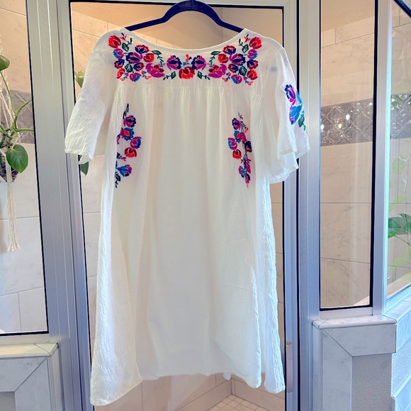 Vici Dresses & Skirts - Sayulita Embroidered dress